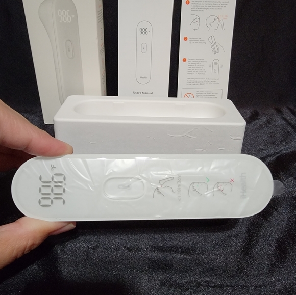 iHealth PT3 Infrared No-Touch Digital Forehead Thermometer Gently Used - Picture 3 of 7